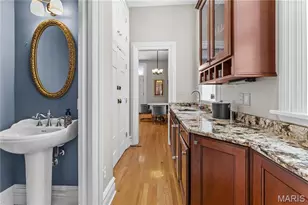 2335 Whittemore Pl, Saint Louis, MO 63104 - Photo 21