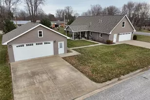 1306 S Home St, Palmyra, MO 63461 - Photo 3