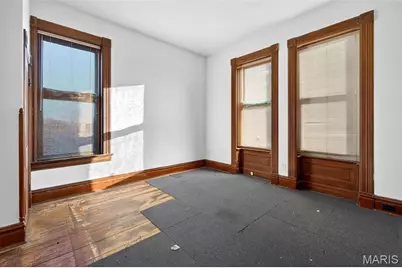 1827 S Compton Avenue, Saint Louis, MO 63104 - Photo 33