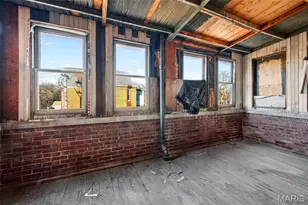 1827 S Compton Ave, Saint Louis, MO 63104 - Photo 23