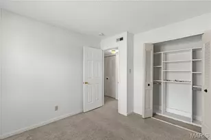 9192 Wrenwood Ln, Brentwood, MO 63144 - Photo 19