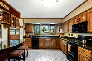 1321 Marbendale Ct, Kirkwood, MO 63122 - Photo 25