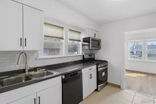 10239 Driver Ave, Overland, MO 63114 - Photo 21