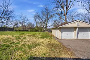 10239 Driver Ave, Overland, MO 63114 - Photo 5