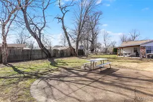 10530 Boylston Dr, Saint Ann, MO 63074 - Photo 27