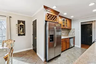 557 Happy Ct, Ballwin, MO 63011 - Photo 17