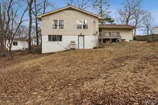 557 Happy Ct, Ballwin, MO 63011 - Photo 33