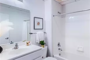 1511 Locust St, Saint Louis, MO 63103 - Photo 9