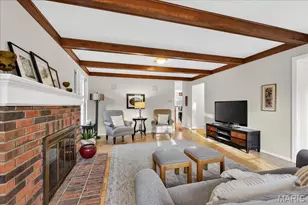 8019 Crescent Dr, Saint Louis, MO 63105 - Photo 13