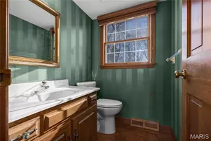 14110 Southmill Ct, Town and Country, MO 63017 - Photo 13