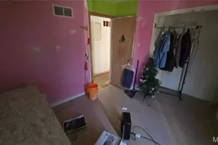 6417 Mt Ave, Saint Louis, MO 63121 - Photo 5