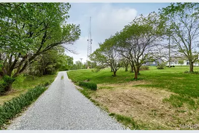 1825 Henke Road, Lake Saint Louis, MO 63367 - Photo 13
