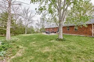 1825 Henke Rd, Lake Saint Louis, MO 63367 - Photo 11