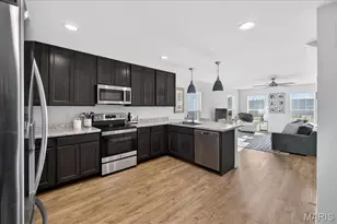 9437 Vandervoort Ct, Crestwood, MO 63126 - Photo 9