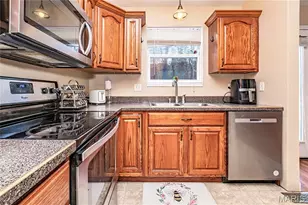 10249 Belew Creek Dr, Hillsboro, MO 63050 - Photo 9