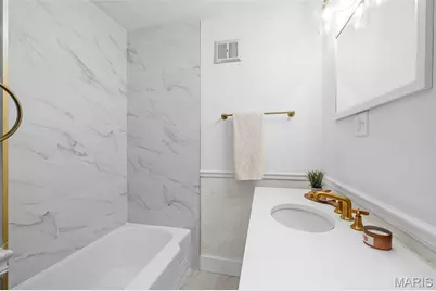 514 S Gore Avenue, Saint Louis, MO 63119 - Photo 17