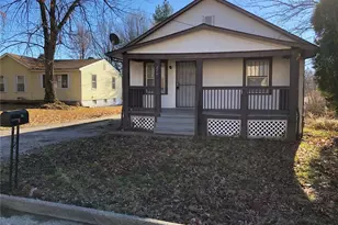 10301 Renfrew Dr, Riverview, MO 63137 - Photo 11