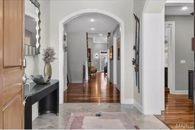 27 Bonhomme Grove Court, Chesterfield, MO 63017 - Photo 3