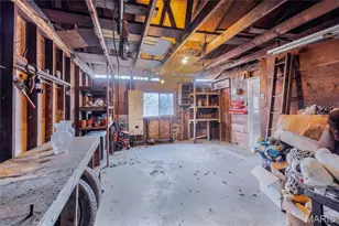 7786 Becker Rd, Oakville, MO 63129 - Photo 7