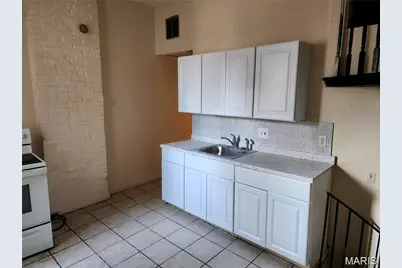 3846 Virginia Avenue, Saint Louis, MO 63118 - Photo 3