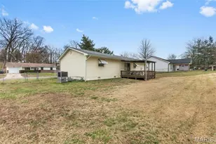 1745 Northwoods Ct, Cape Girardeau, MO 63701 - Photo 3