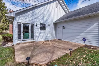7917 Grantwood Cove Lane, Crestwood, MO 63123 - Photo 7