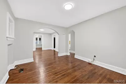 6135 Newport Avenue, Saint Louis, MO 63116 - Photo 9