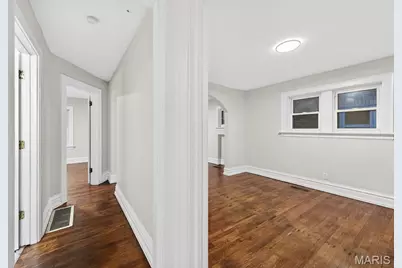 6135 Newport Avenue, Saint Louis, MO 63116 - Photo 17