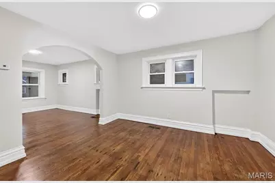 6135 Newport Avenue, Saint Louis, MO 63116 - Photo 13