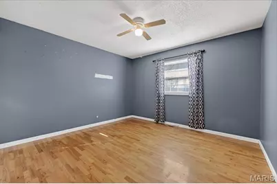 11455 Burgess Avenue, Bridgeton, MO 63044 - Photo 17