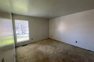 6683 Parker Rd, Florissant, MO 63033 - Photo 13