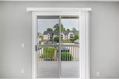 1464 Hawks Nest Court Court #F, Saint Charles, MO 63303 - Photo 5
