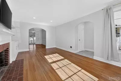 8609 Rosalie Avenue, Brentwood, MO 63144 - Photo 5