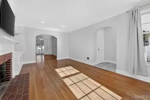 8609 Rosalie Ave, Brentwood, MO 63144 - Photo 5