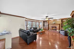 411 Savannah Ridge Dr, Saint Charles, MO 63303 - Photo 5