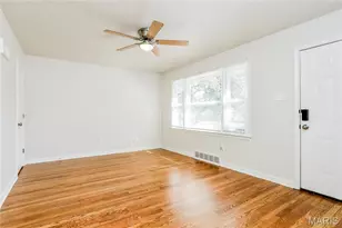 1455 Broadlawns Ln, Saint Louis, MO 63138 - Photo 9