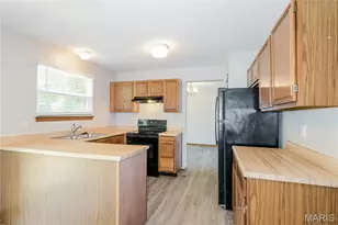 1031 Exacta Ct, Florissant, MO 63034 - Photo 9