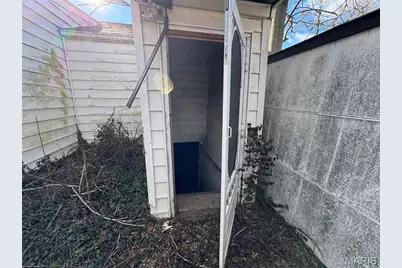 159 Flora Drive, Hazelwood, MO 63135 - Photo 11