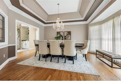 17609 Burnham Court, Chesterfield, MO 63005 - Photo 7