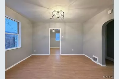 4505 June Avenue, Northwoods, MO 63121 - Photo 9