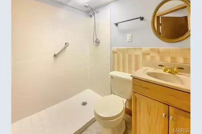 826 Catskill Drive, Saint Louis, MO 63125 - Photo 9