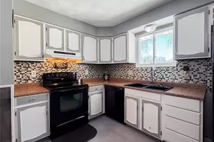 5827 Barberry Dr, Imperial, MO 63052 - Photo 9