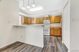 101 Half Moon Bay Ln, Ballwin, MO 63011 - Photo 15