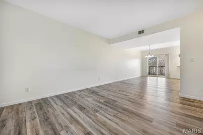 101 Half Moon Bay Lane, Ballwin, MO 63011 - Photo 9