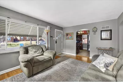 9312 Aster Avenue, Affton, MO 63123 - Photo 7