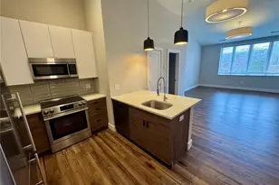 415 DeBaliviere Ave, Saint Louis, MO 63112 - Photo 29