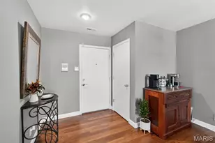 10956 Village Grove Dr, Saint Louis, MO 63123 - Photo 3