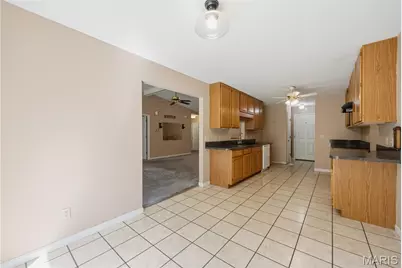 899 Du Pre Court, Saint Peters, MO 63376 - Photo 13