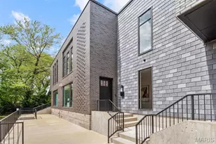 215 N Sarah St, Saint Louis, MO 63108 - Photo 3