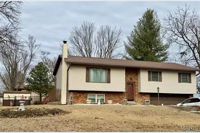 551 Oak Street, Farmington, MO 63640 - Photo 1